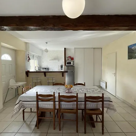 Soum De Coste Holiday home Ousse
