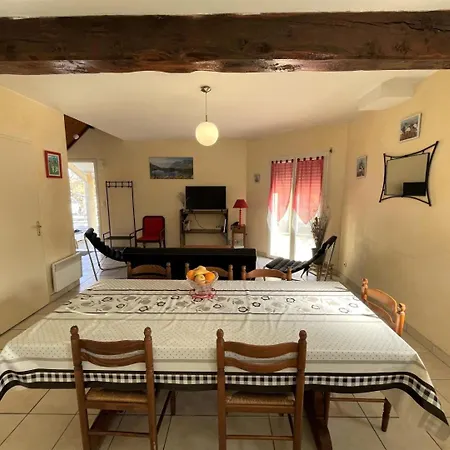 Soum De Coste Holiday home *